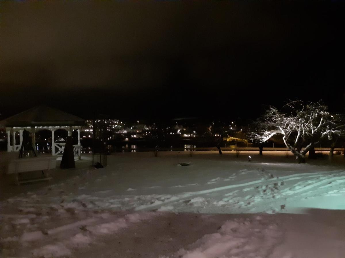 Stromnes - Oldefars Gjestehus Inderoy Straumen  Exterior foto